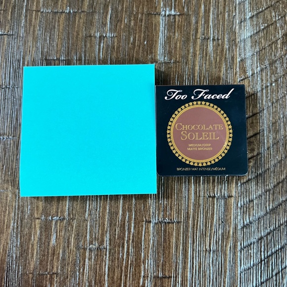 Brand new travel size Too Faced Chocolate Soleil Bronzer in medium/deep matte - Picture 4 of 6